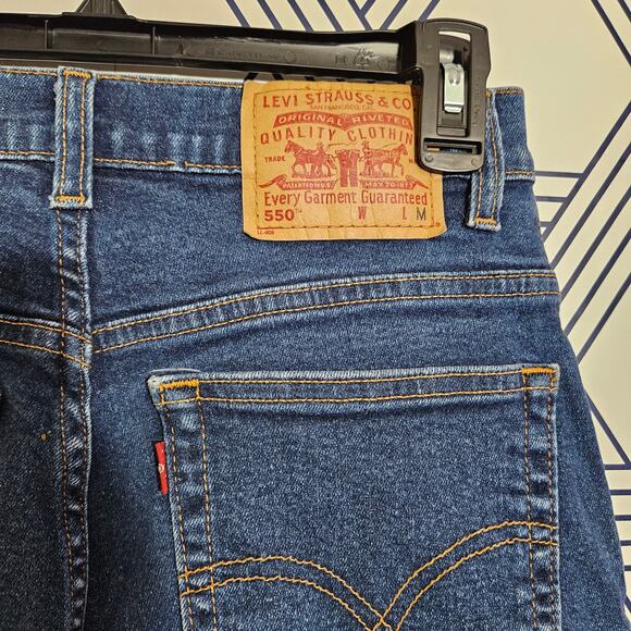 Womens vintage  Levi 550 Relaxed Fit Size 8 Misses - Picture 5 of 7